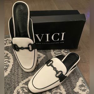 VIVI (nwt) women’s mules